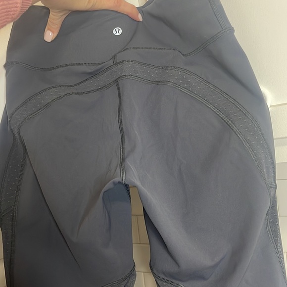 Lululemon, Gray, size 8, lightly worn, great condition - Picture 5 of 6